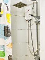 1 Bedroom Deluxe Condo at Apartelle D' Oasis