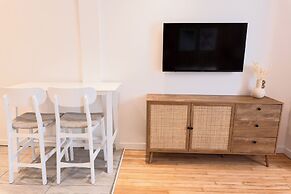 Unique Stays - 4114 St-Denis