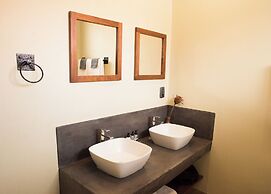 La Lechere Guest House