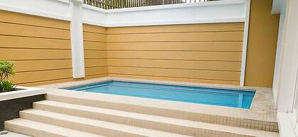 Padgett Place - Deluxe Suites