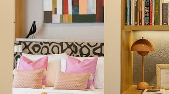 Padgett Place - Deluxe Suites