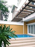 Padgett Place - Deluxe Suites