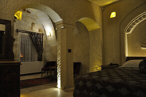 Cavusin Cave House