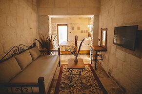 Cavusin Cave House