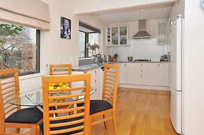 Salisbury St Villa 1