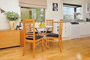 Salisbury St Villa 1