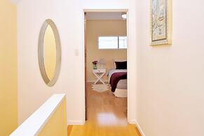 Salisbury St Villa 1