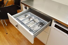 Salisbury St Villa 1