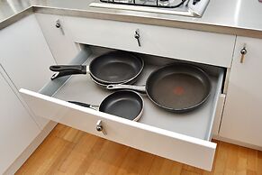 Salisbury St Villa 1