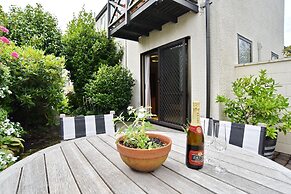 Salisbury St Villa 1