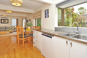 Salisbury St Villa 1