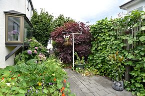 Salisbury St Villa 1