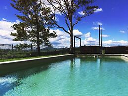 Dam It Getaway- Homestead