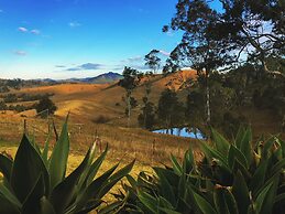 Dam It Getaway- Homestead