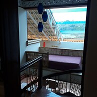 Bahay Isla Sanctuario