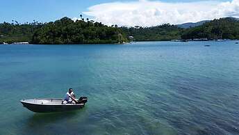 Bahay Isla Sanctuario
