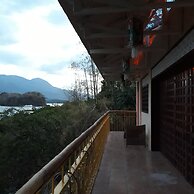 Bahay Isla Sanctuario