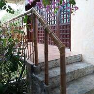 Bahay Isla Sanctuario