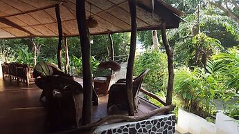 Bahay Isla Sanctuario