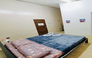 Big Paul Hostel - Adults Only