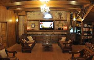 Issız Han Tarihi Butik Otel