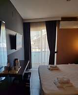 Avisos Hotel&Apartments