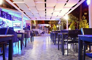 Avisos Hotel&Apartments