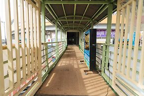 RedDoorz Plus @ EDSA Congressional