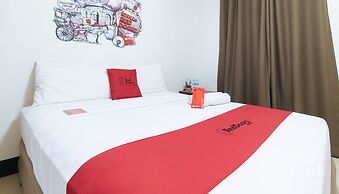 RedDoorz Plus @ EDSA Congressional