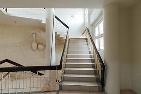 RedDoorz Plus @ EDSA Congressional