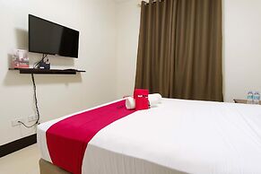 RedDoorz Plus @ EDSA Congressional