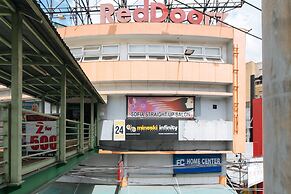 RedDoorz Plus @ EDSA Congressional