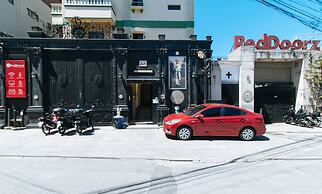RedDoorz near Arca South Taguig