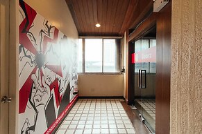 RedDoorz Premium near Greenbelt Makati