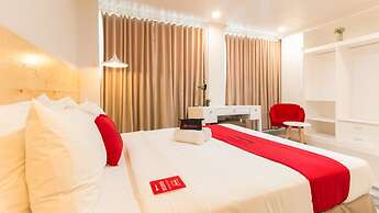 RedDoorz Premium near Greenbelt Makati