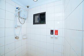 RedDoorz Premium near Greenbelt Makati