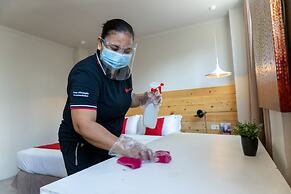 RedDoorz Premium near Greenbelt Makati