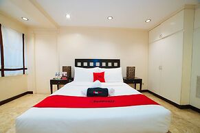 RedDoorz Premium near Greenbelt Makati