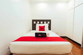 RedDoorz Premium near Greenbelt Makati