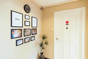 RedDoorz Premium near Greenbelt Makati