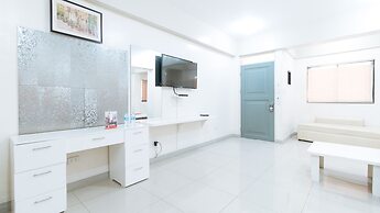 RedDoorz near Pasay Taft