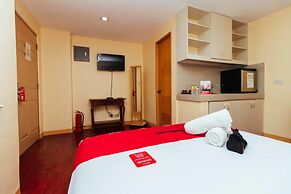 RedDoorz near Little Tokyo Makati