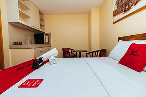 RedDoorz near Little Tokyo Makati