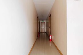 RedDoorz near Little Tokyo Makati