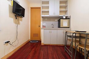 RedDoorz near Little Tokyo Makati