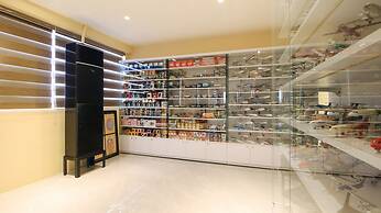 RedDoorz @ Hotel Rosemarie