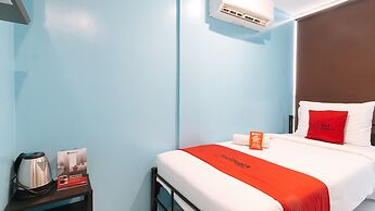 RedDoorz @ Hotel Rosemarie