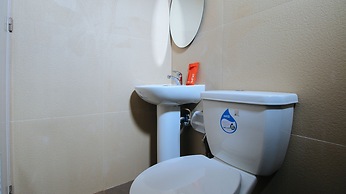 RedDoorz @ Hotel Rosemarie