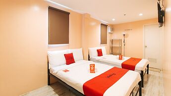 RedDoorz @ Hotel Rosemarie