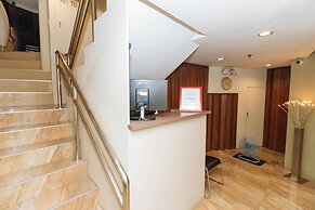 RedDoorz @ Hotel Rosemarie